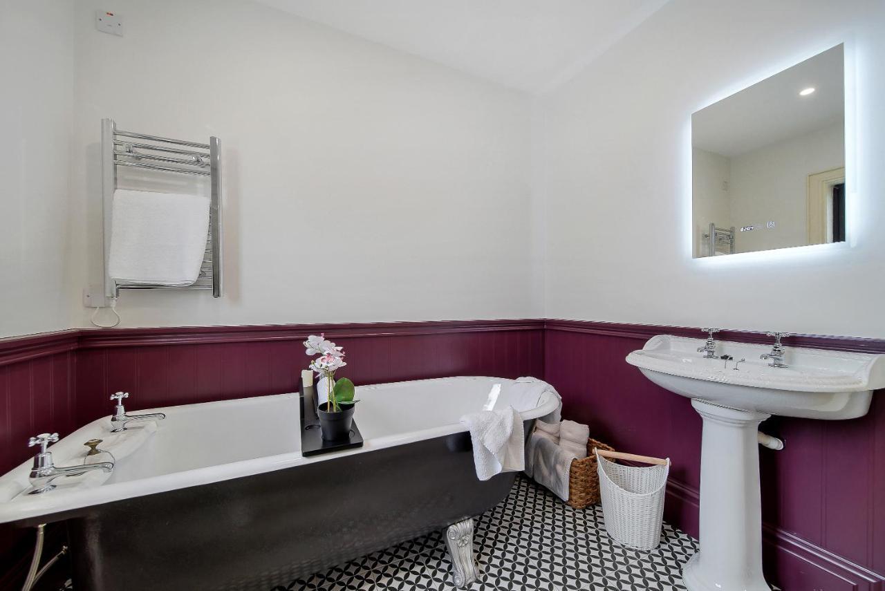 Seaview Lodge Apartment 'Sleeping 4 Guests' Rockstown Zewnętrze zdjęcie