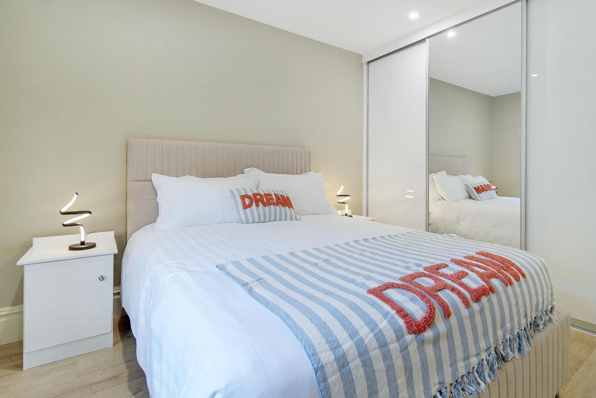 Seaview Lodge Apartment 'Sleeping 4 Guests' Rockstown Zewnętrze zdjęcie